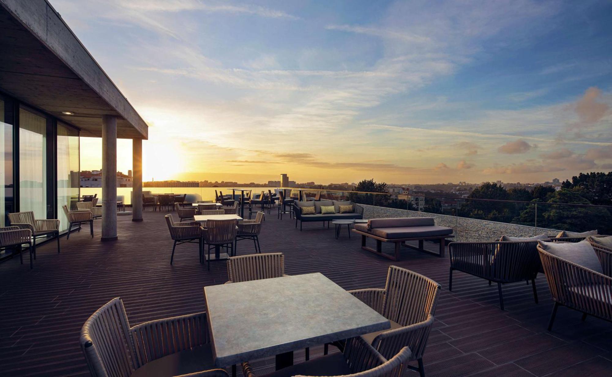 Boeira Garden Hotel Porto Gaia, Curio Collection By Hilton Vila Nova de Gaia Exterior foto Skyline