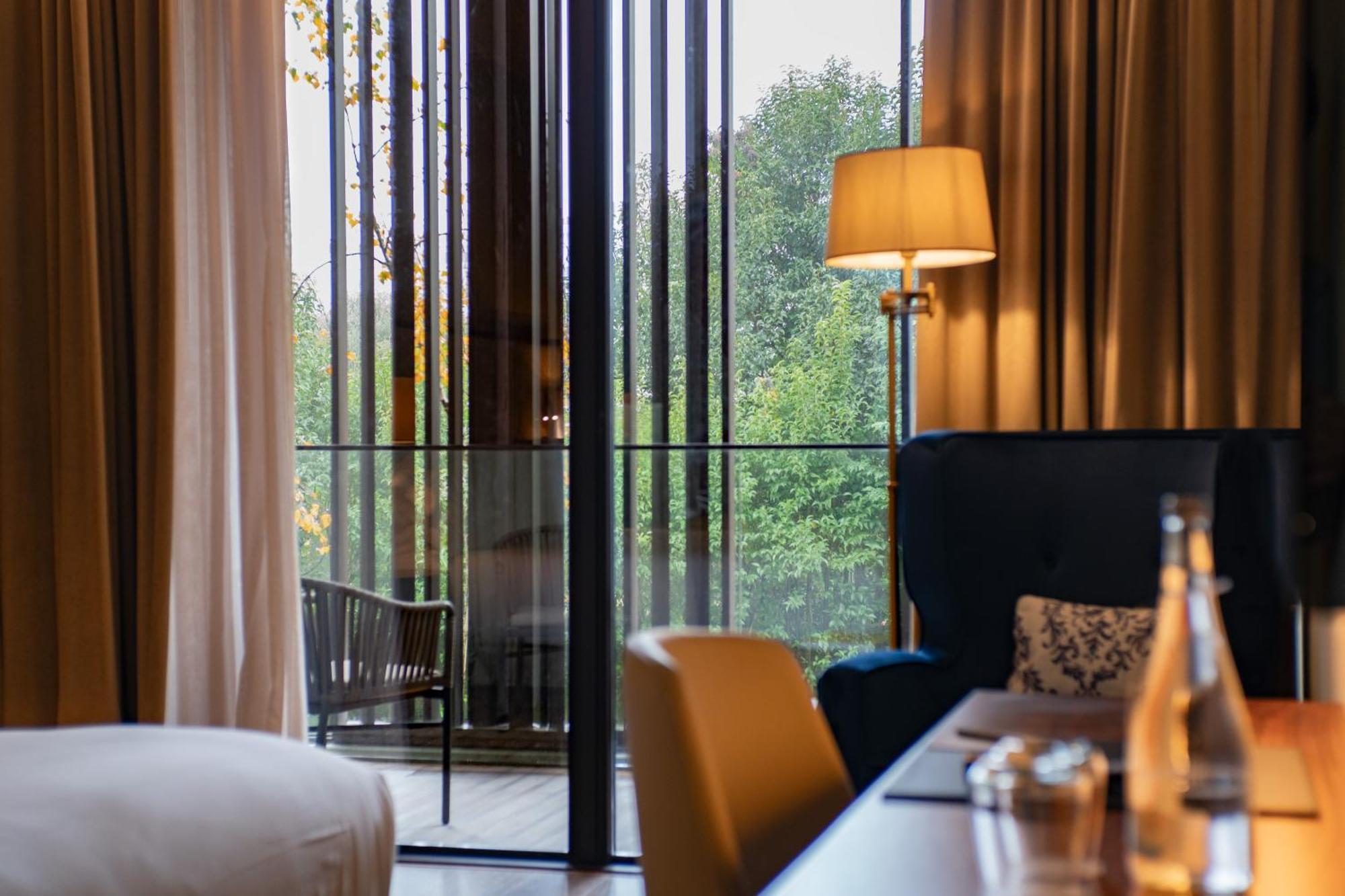 Boeira Garden Hotel Porto Gaia, Curio Collection By Hilton Vila Nova de Gaia Exterior foto A suite at the Mandarin Oriental, Munich