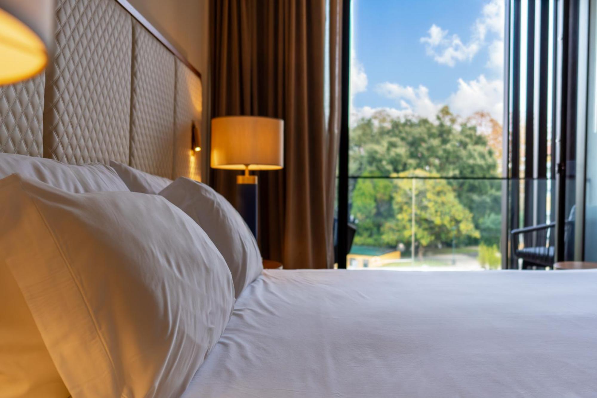 Boeira Garden Hotel Porto Gaia, Curio Collection By Hilton Vila Nova de Gaia Exterior foto