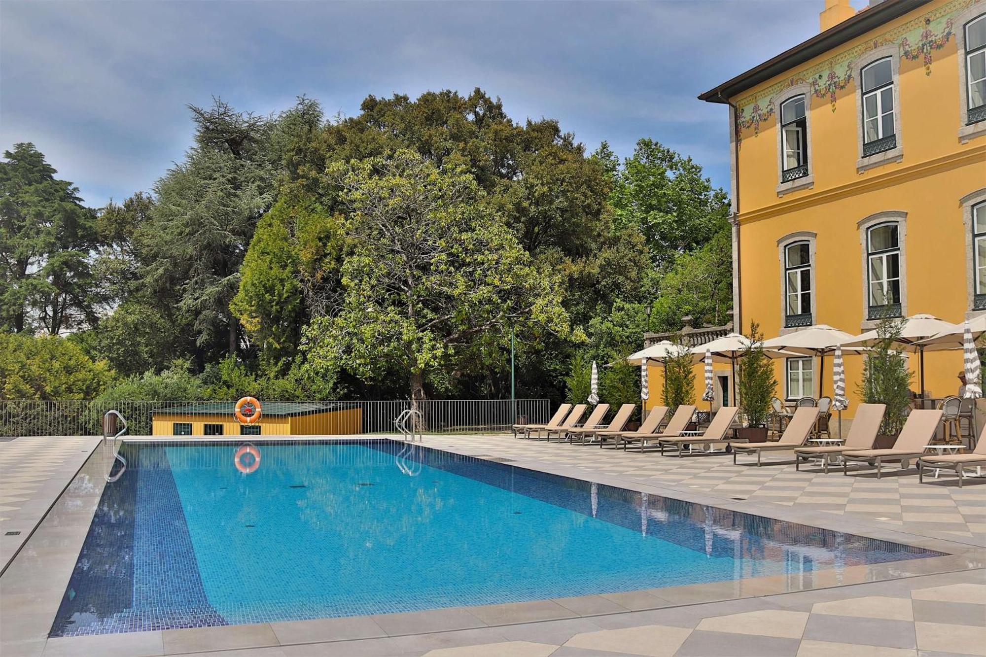 Boeira Garden Hotel Porto Gaia, Curio Collection By Hilton Vila Nova de Gaia Exterior foto